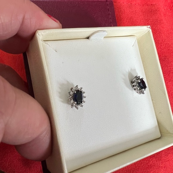 Sapphire stud Earings Lab-Created Diamond Halo Helzberg Diamonds Never been worn - Picture 4 of 13